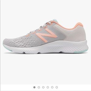 New Balance Women's DRFT V1 Running Shoe